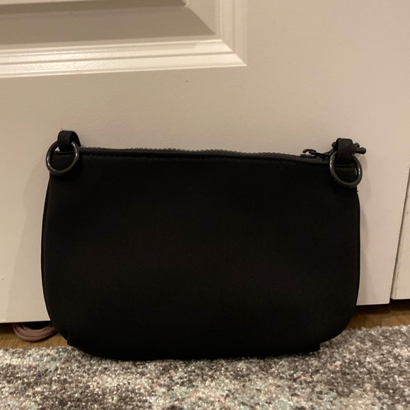 Cute little pouch with designs - Picture 3 of 3